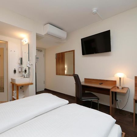 B&B Hotel Berlin-Mitte Bagian luar foto