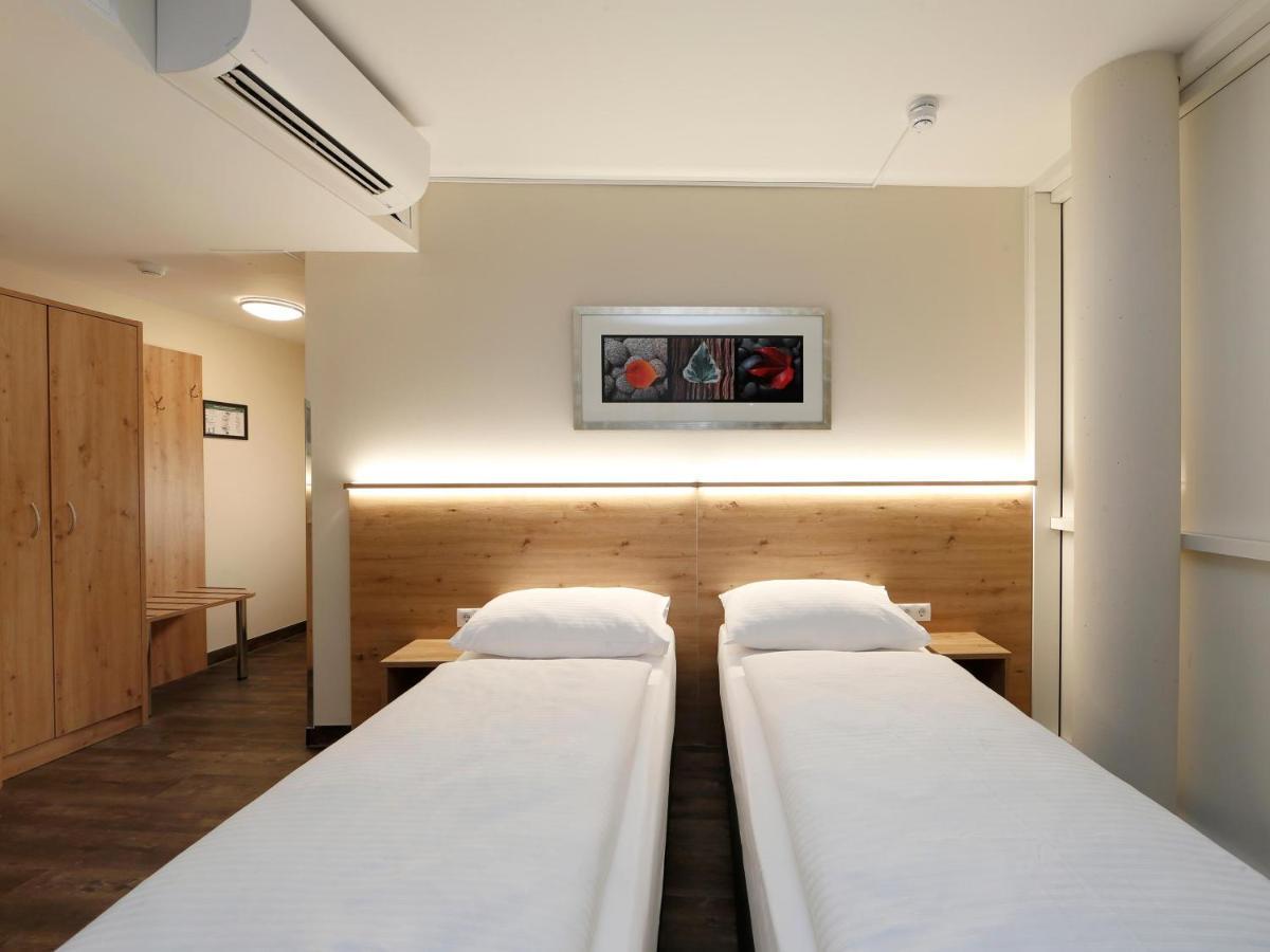 B&B Hotel Berlin-Mitte Bagian luar foto