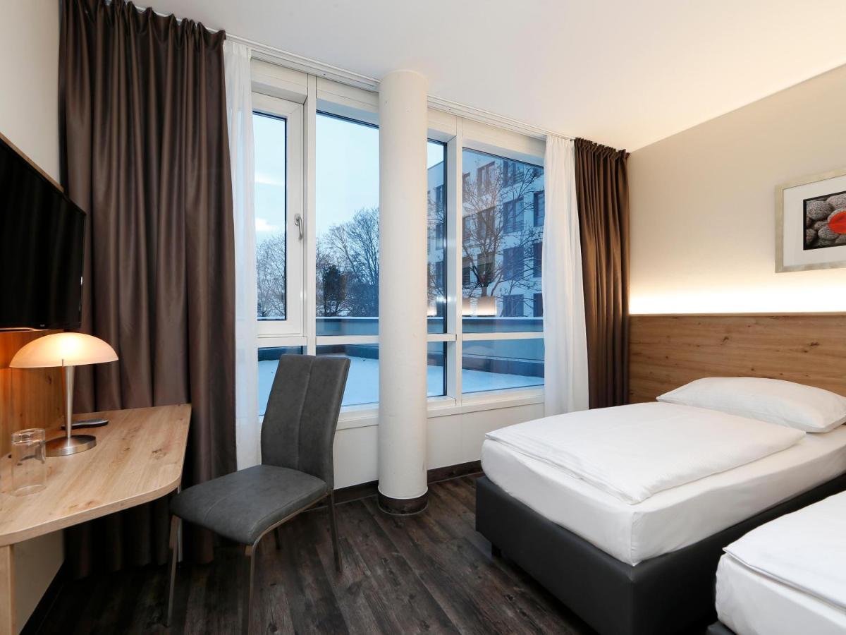 B&B Hotel Berlin-Mitte Bagian luar foto
