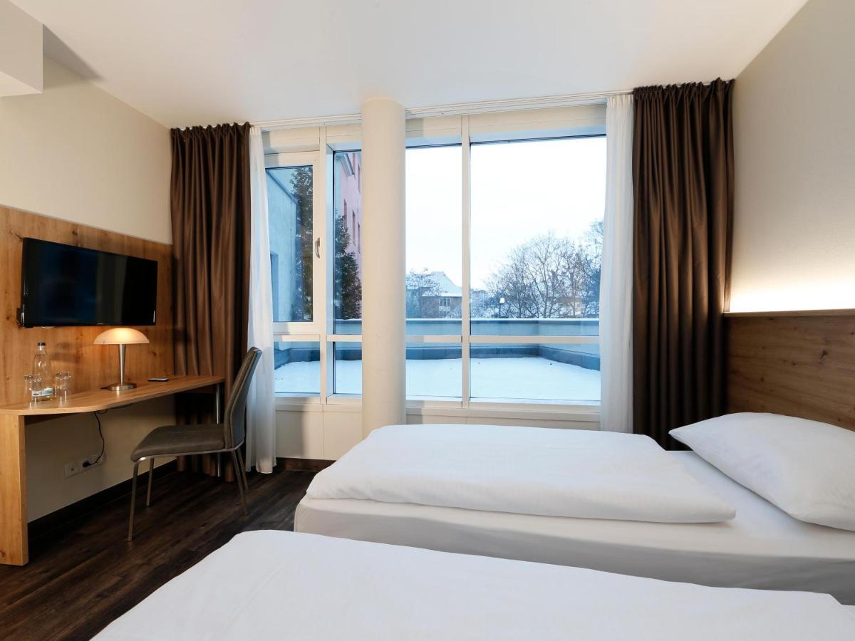 B&B Hotel Berlin-Mitte Bagian luar foto